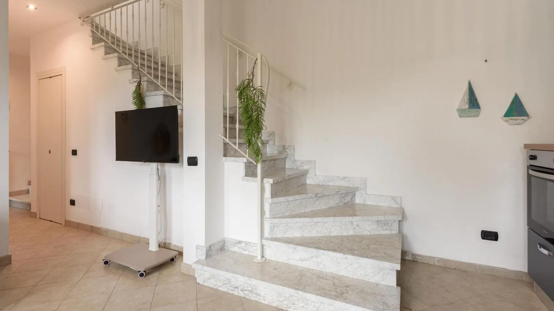 Residenza La Pietra By Mmega Apartment Pietrasanta Italy
