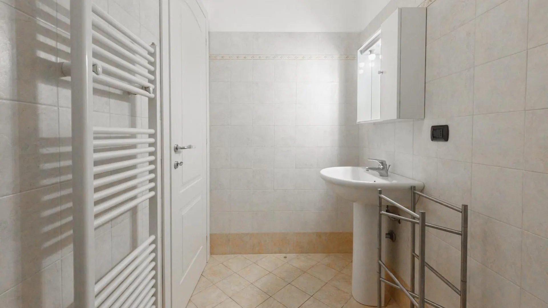 Residenza La Pietra By Mmega Apartment Pietrasanta Italy