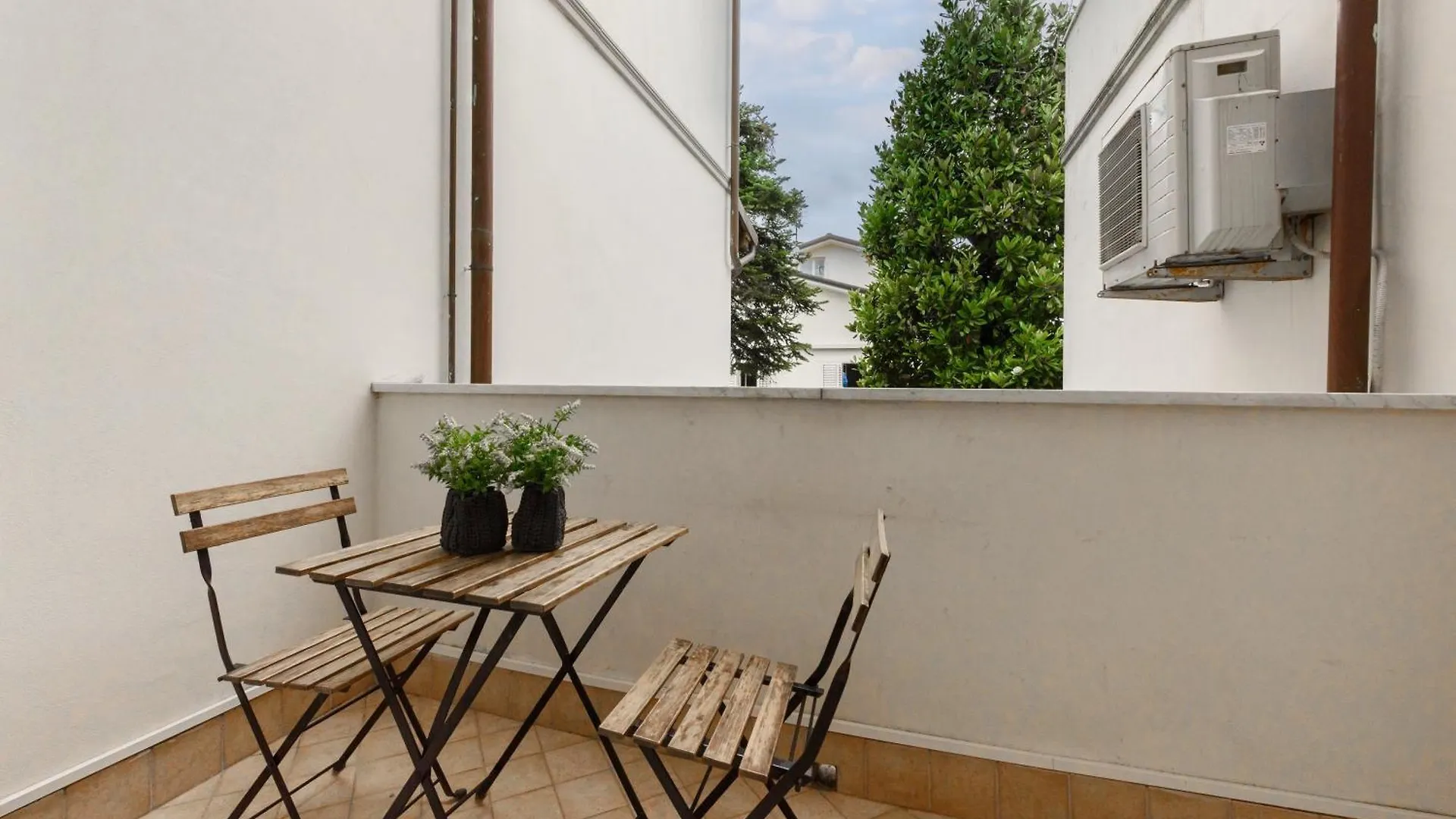Residenza La Pietra By Mmega Apartment Pietrasanta Italy
